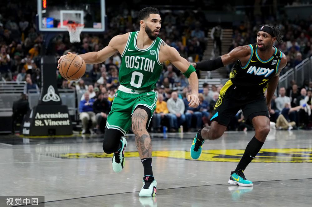 展现足球的 展现足球的