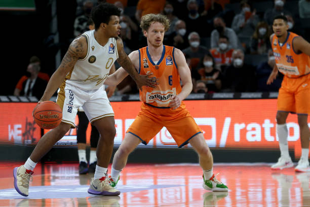 的豪门舞台 的豪门舞台