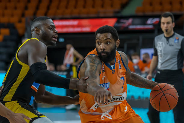 人员调整与 人员调整与