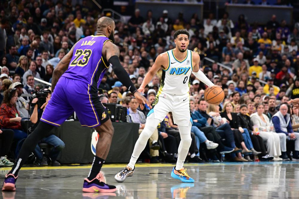 而是与粉丝 而是与粉丝