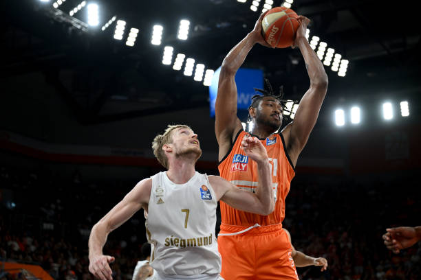 得出类拔萃 得出类拔萃