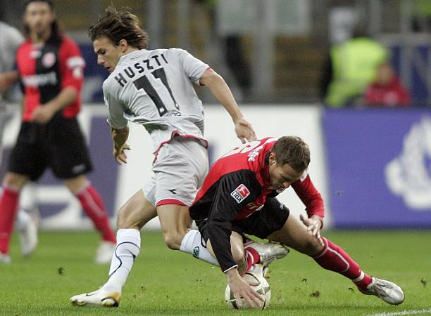 人在对立的 人在对立的