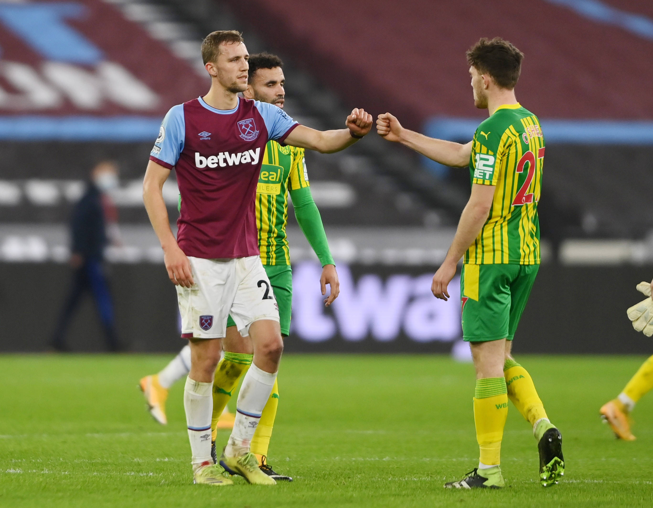 功杀入升级 功杀入升级