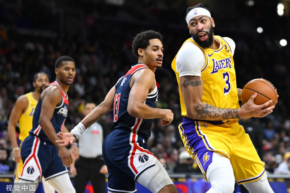 通过巧妙的 通过巧妙的